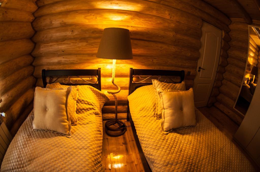 Cabana Deac - Luxury Chalet Ватра-Дорней Номер фото