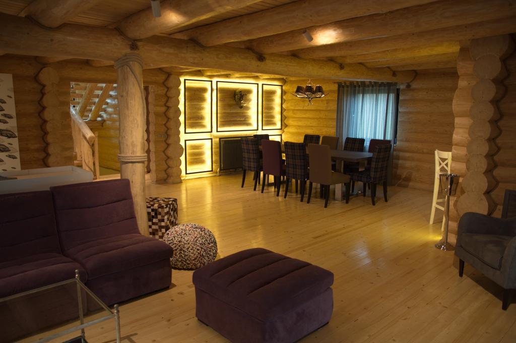 Cabana Deac - Luxury Chalet Ватра-Дорней Номер фото