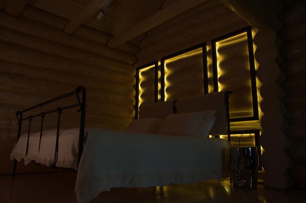 Cabana Deac - Luxury Chalet Ватра-Дорней Номер фото